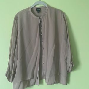 COPY - Eileen Fisher L Blouse 100%Silk Perfect Condition, 2 layers never worn o…